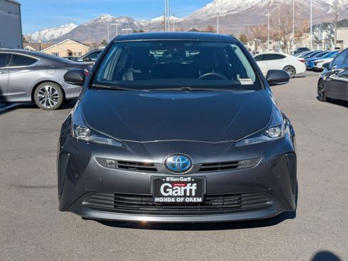 Used 2019 Toyota Prius XLE image 11
