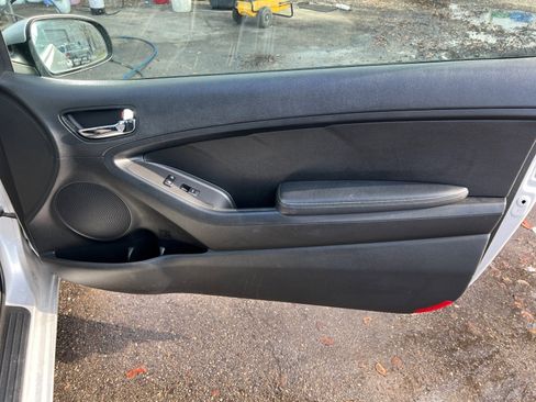 Used 2015 Kia Forte Koup EX w/ EX Premium Package image 17