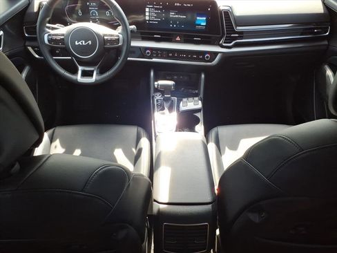 Used 2024 Kia Sportage EX image 17