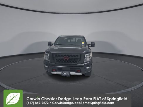 Used 2023 Nissan Titan PRO-4X w/ Pro-4x Convenience Package image 6