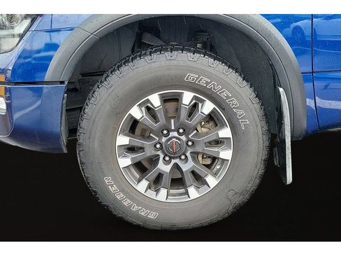 Used 2021 Nissan Titan PRO-4X w/ Pro-4x Convenience Package AWD/4WD image 9