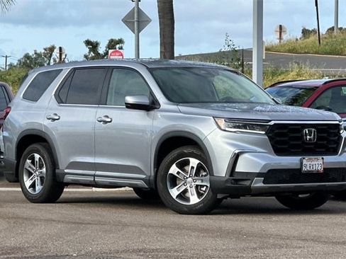 Certified 2024 Honda Pilot EX-L image 3