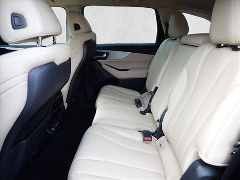 Used 2025 Acura MDX SH-AWD image 10
