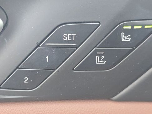 Used 2019 BMW X5 xDrive40i w/ Premium Package image 6