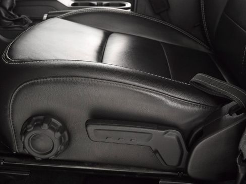 Used 2021 Jeep Wrangler Unlimited Sahara w/ Uconnect 4C Nav & Sound Group image 26