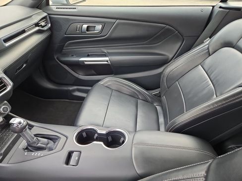 Used 2024 Ford Mustang Premium RWD image 33