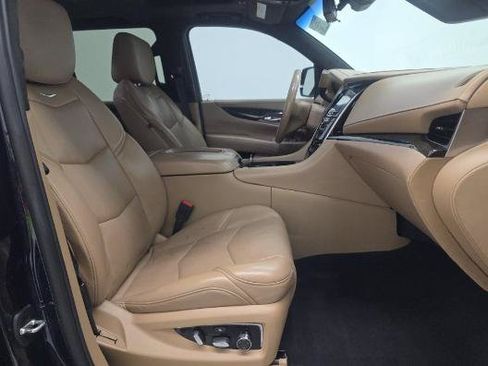 Used 2019 Cadillac Escalade Platinum AWD/4WD image 19