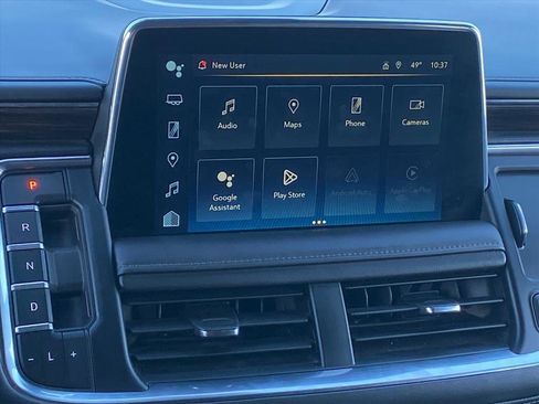 Used 2024 Chevrolet Suburban LT image 11