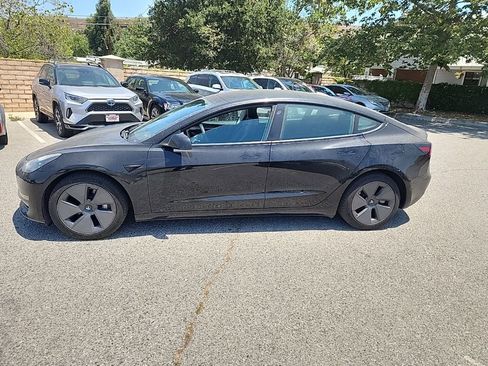 Used 2021 Tesla Model 3 Standard Range Plus RWD image 2