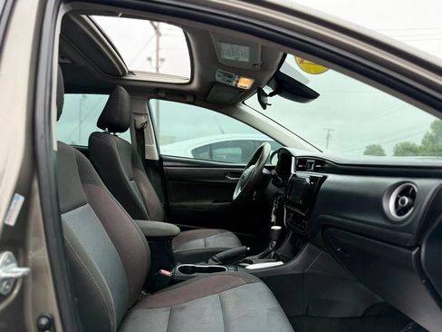Used 2017 Toyota Corolla LE w/ LE Eco Premium Package FWD image 20