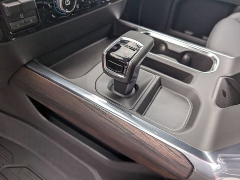 New 2026 GMC Sierra 1500 SLT AWD/4WD image 22