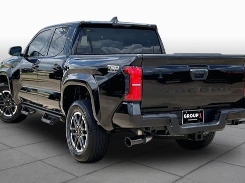 Used 2025 Toyota Tacoma TRD Sport RWD image 12