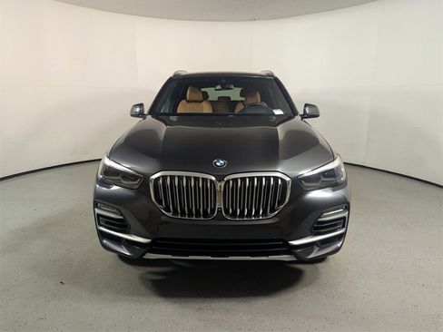 Used 2019 BMW X5 xDrive40i w/ Premium Package 2 image 2