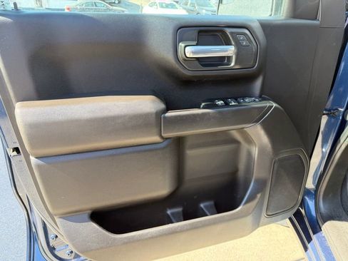 Used 2023 Chevrolet Silverado 1500 Custom image 20
