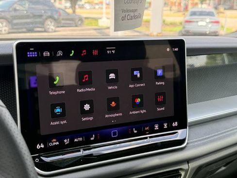 New 2026 Volkswagen Tiguan SE R-Line FWD image 19