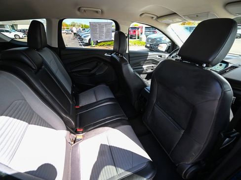 Used 2019 Ford Escape SE FWD image 26
