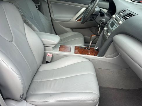Used 2009 Toyota Camry XLE FWD image 15