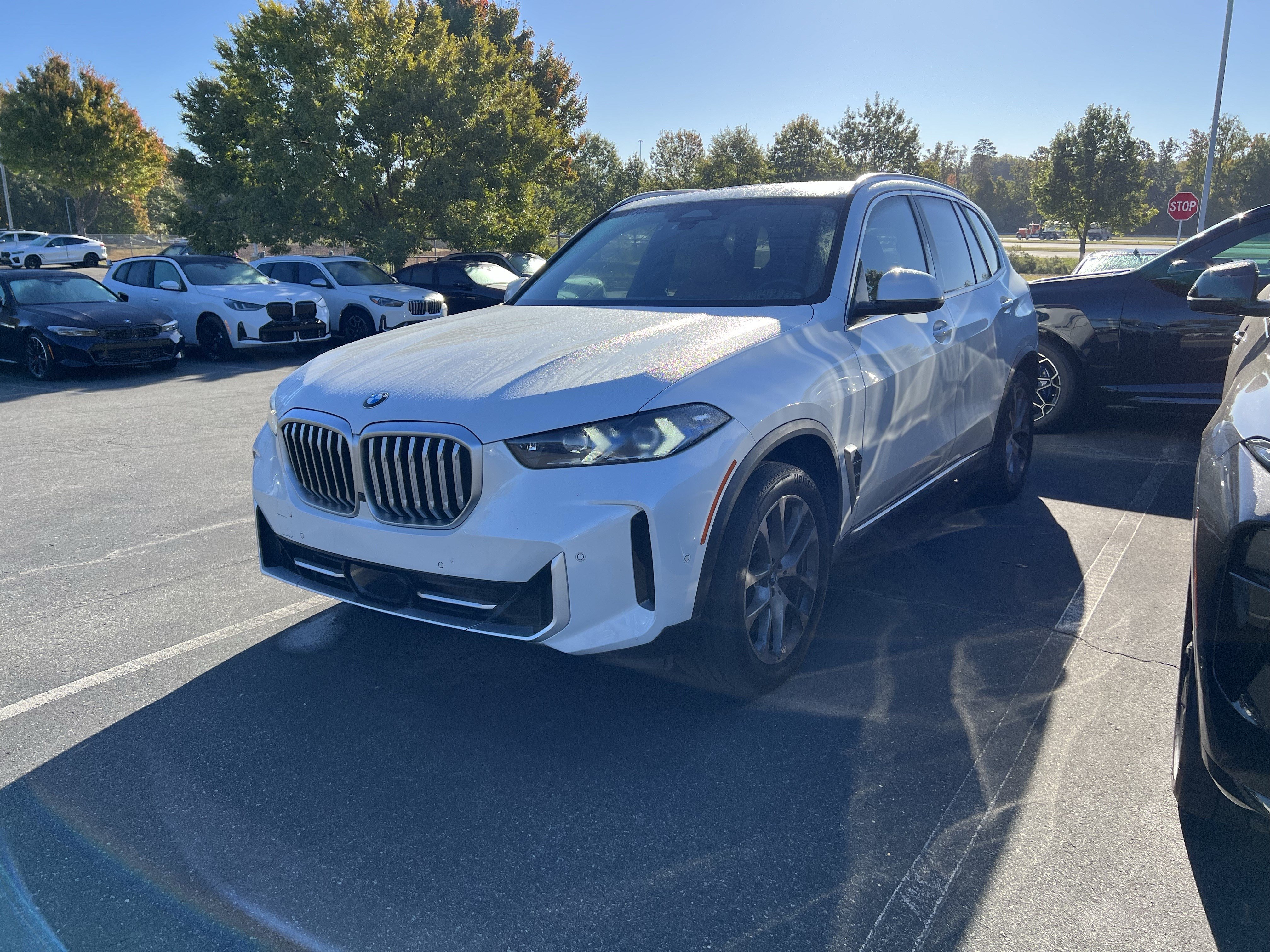 Certified 2024 BMW X5 xDrive40i w/ Premium Package AWD/4WD image 5