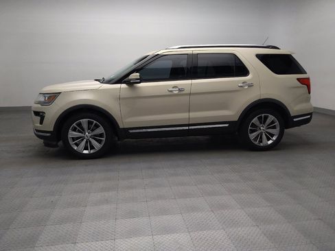 Used 2018 Ford Explorer Limited FWD image 2