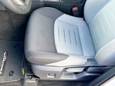 Used 2024 Toyota Tacoma TRD Sport image 21