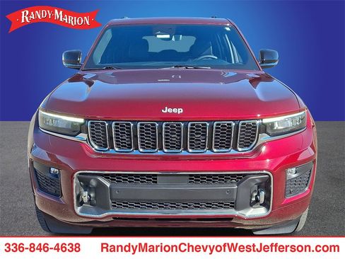 Used 2024 Jeep Grand Cherokee Overland w/ Luxury Tech Group IV image 2