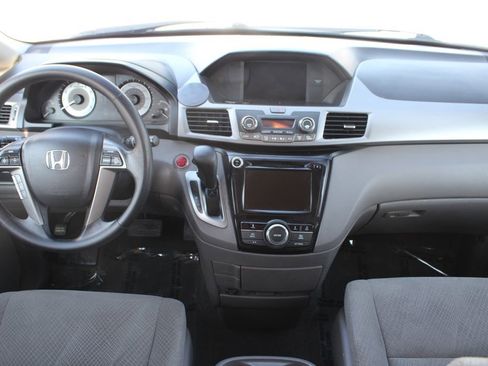 Used 2015 Honda Odyssey EX image 11