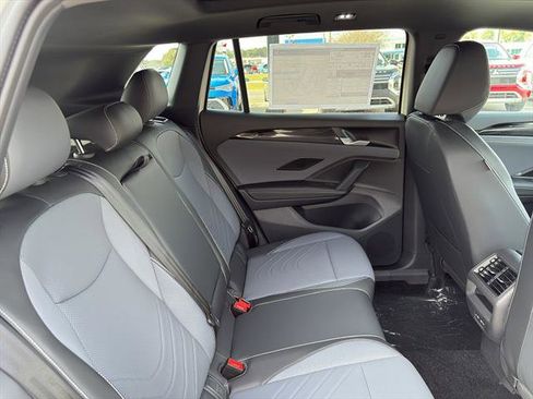 New 2026 Volkswagen Tiguan SE R-Line FWD image 10
