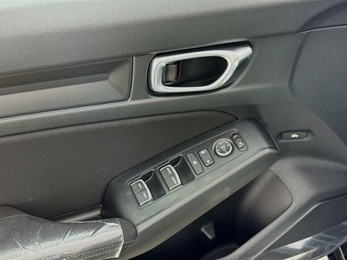 Used 2023 Honda Civic Sport image 14