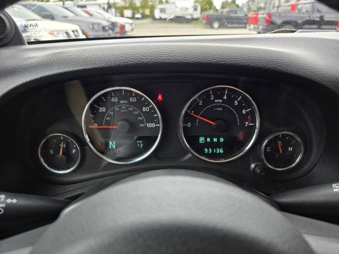 Used 2013 Jeep Wrangler Unlimited Sahara w/ Connectivity Group image 4