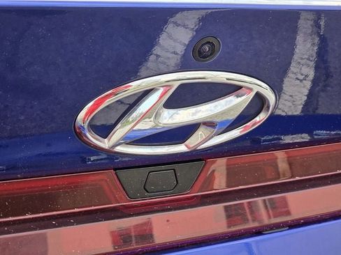 Used 2023 Hyundai Elantra SEL w/ Convenience Package image 37