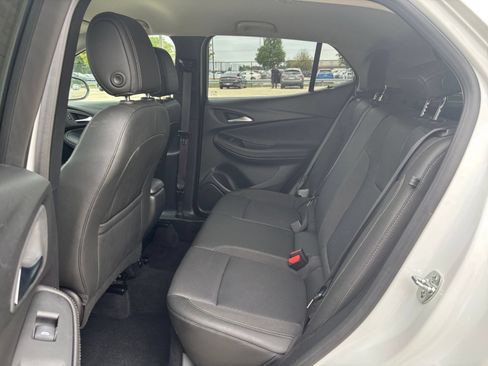Used 2025 Buick Encore GX Preferred AWD/4WD image 24