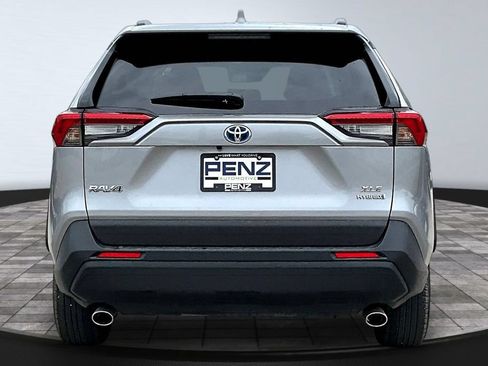 Used 2023 Toyota RAV4 XLE Premium AWD/4WD image 5