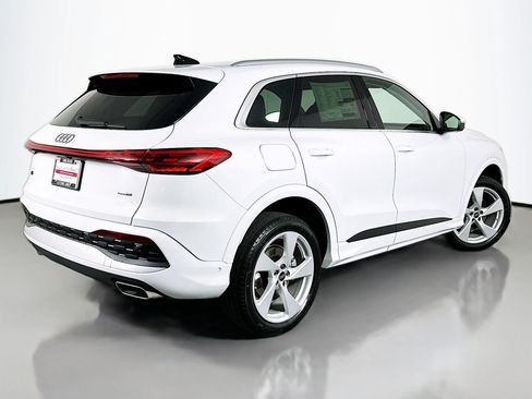 New 2025 Audi Q5 Premium Plus AWD/4WD image 13
