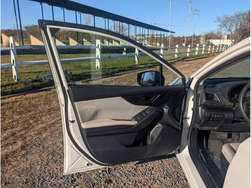 Used 2022 Subaru Impreza 2.0i image 9