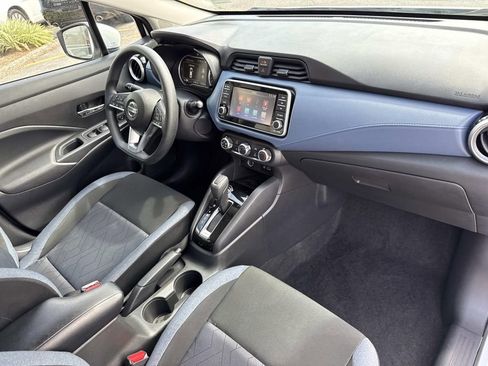 Used 2025 Nissan Versa SV image 13