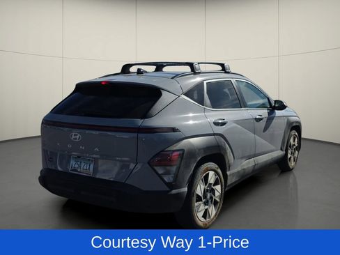 Used 2025 Hyundai Kona SEL FWD image 9