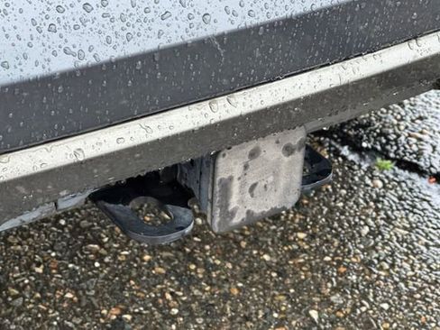 Used 2022 BMW X6 xDrive40i w/ M Sport Package image 57