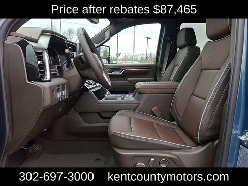 New 2026 GMC Sierra 2500 Denali w/ Denali Reserve Package image 12