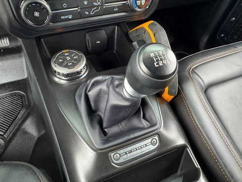 Used 2022 Ford Bronco Badlands image 28