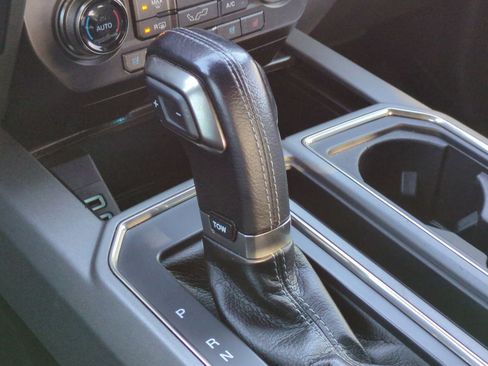 Used 2017 Ford F150 Raptor w/ Equipment Group 802A Luxury image 40