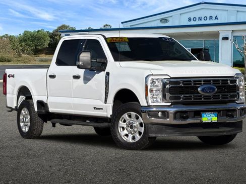 Used 2024 Ford F250 XLT image 2