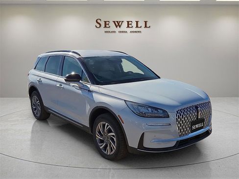 New 2026 Lincoln Corsair Premiere image 6