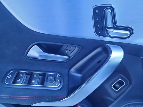 Certified 2022 Mercedes-Benz CLA 35 AMG 4MATIC image 16