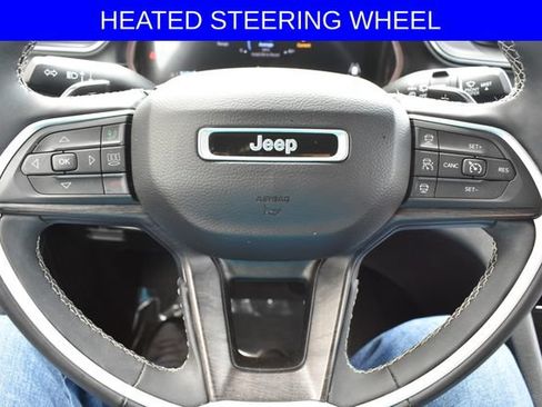 Used 2023 Jeep Grand Cherokee Limited AWD/4WD image 5