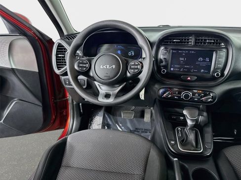 Used 2024 Kia Soul LX w/ Option Group 015 FWD image 22