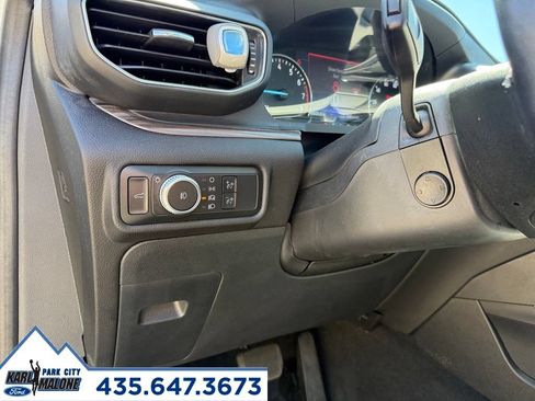 Used 2022 Ford Explorer Limited w/ Equipment Group 301A AWD/4WD image 16