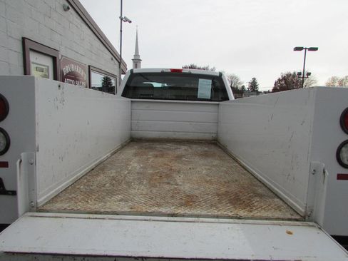 Used 2017 Ford F250 XL image 4