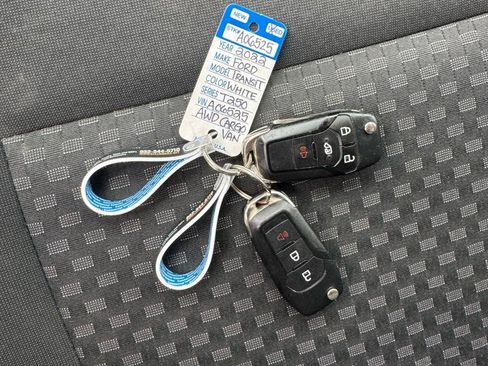 Used 2022 Ford Transit 250 Low Roof AWD image 47
