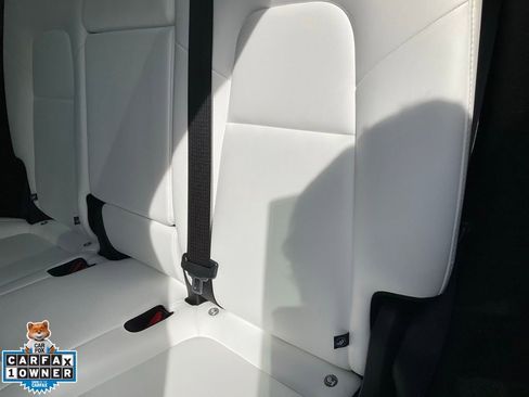 Used 2025 Tesla Model Y Performance AWD/4WD image 30