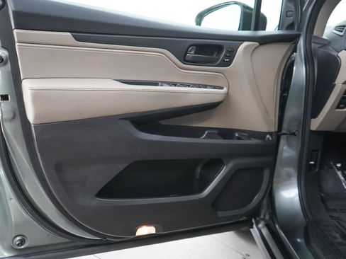 Used 2018 Honda Odyssey EX-L image 23